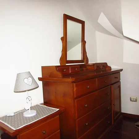 Palazzetto Nel Centro Di Olbia