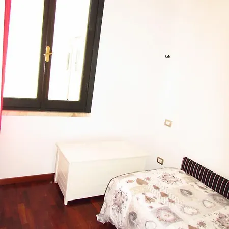 Dom wakacyjny Palazzetto Nel Centro Di Olbia