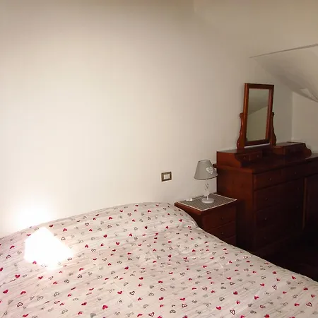 Palazzetto Nel Centro Di Olbia