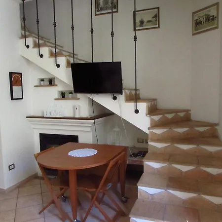 Dom wakacyjny Palazzetto Nel Centro Di *