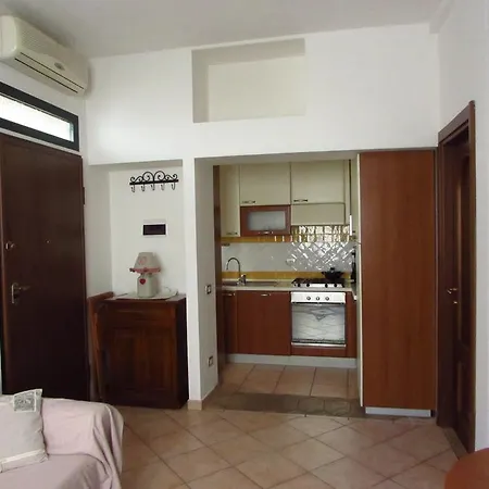 Palazzetto Nel Centro Di Olbia